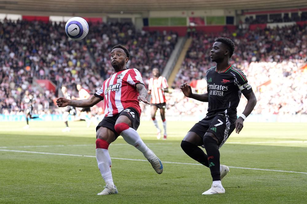 莱巴金娜创造优势后网前精彩一分